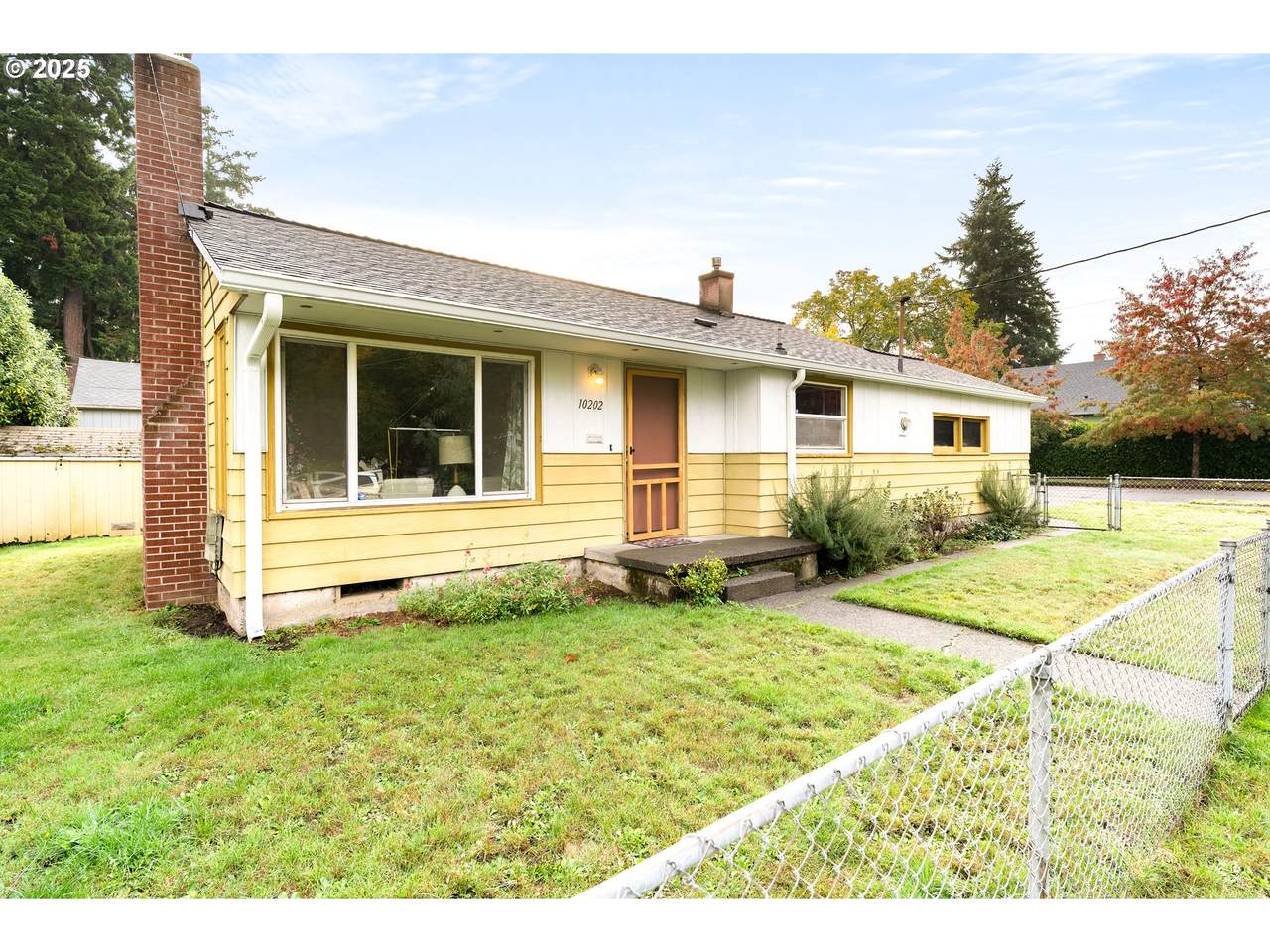 10202 Buchanan Ave - Photo 1