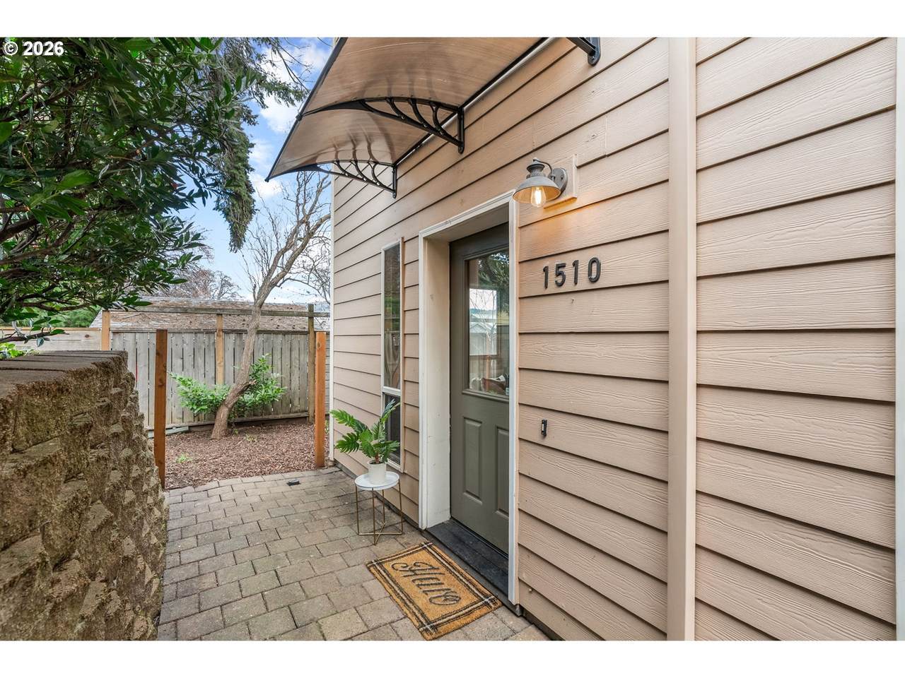 1510 Lincoln St - Photo 1