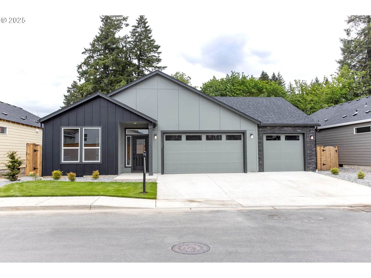 https://bt-photos.global.ssl.fastly.net/portland/1280_boomver_3_391817255-2.jpg