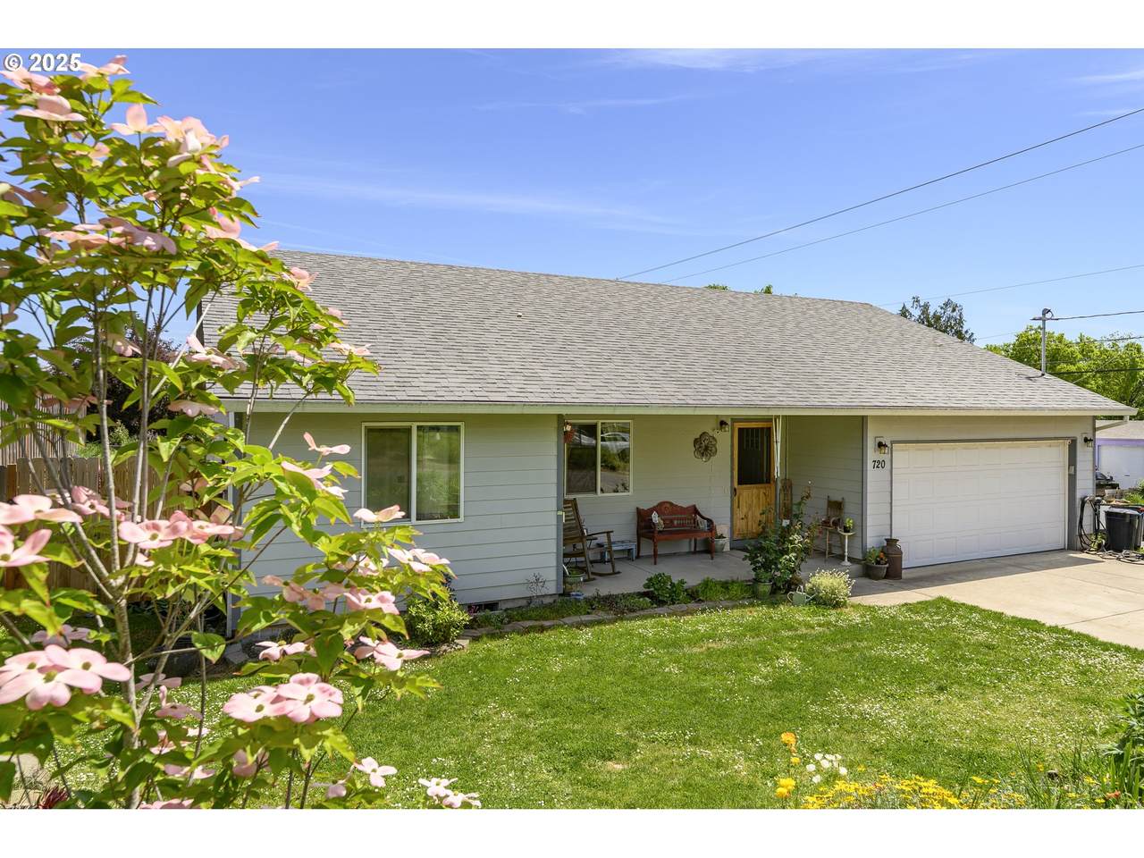 720 Market St - Photo 1