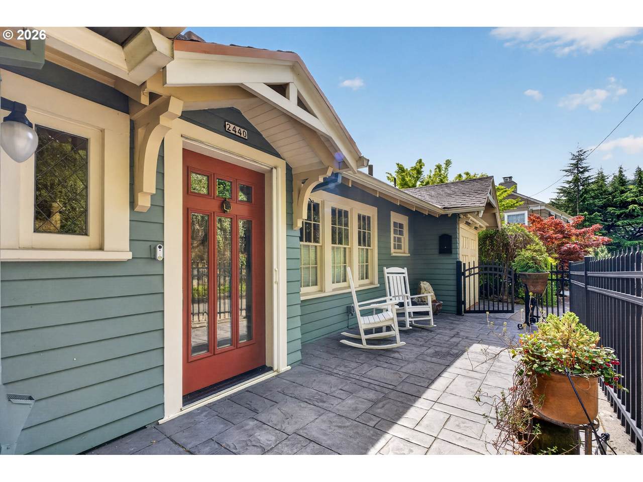 2440 Hoffman Ave - Photo 1