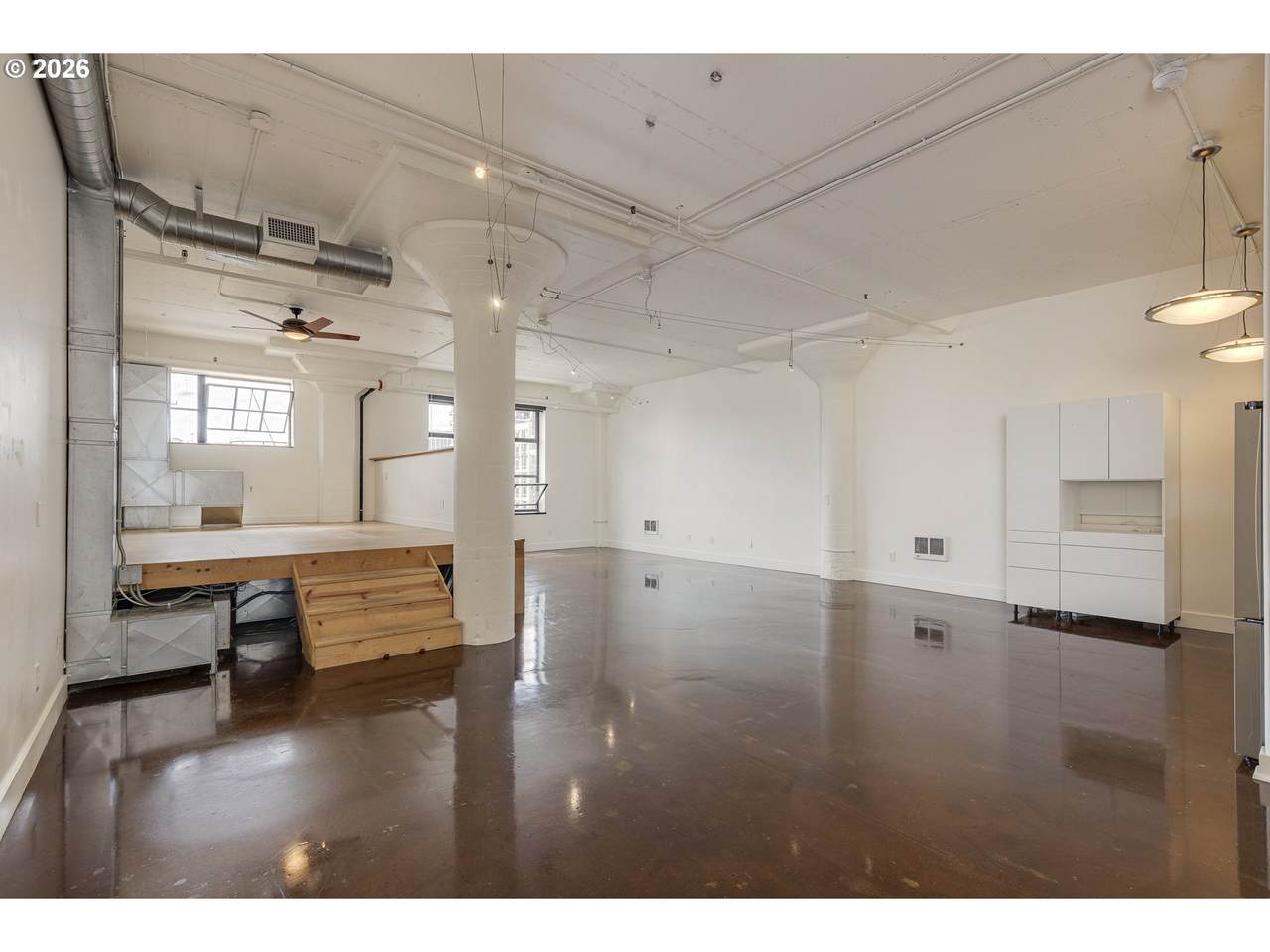 https://bt-photos.global.ssl.fastly.net/portland/1280_boomver_3_436061601-2.jpg