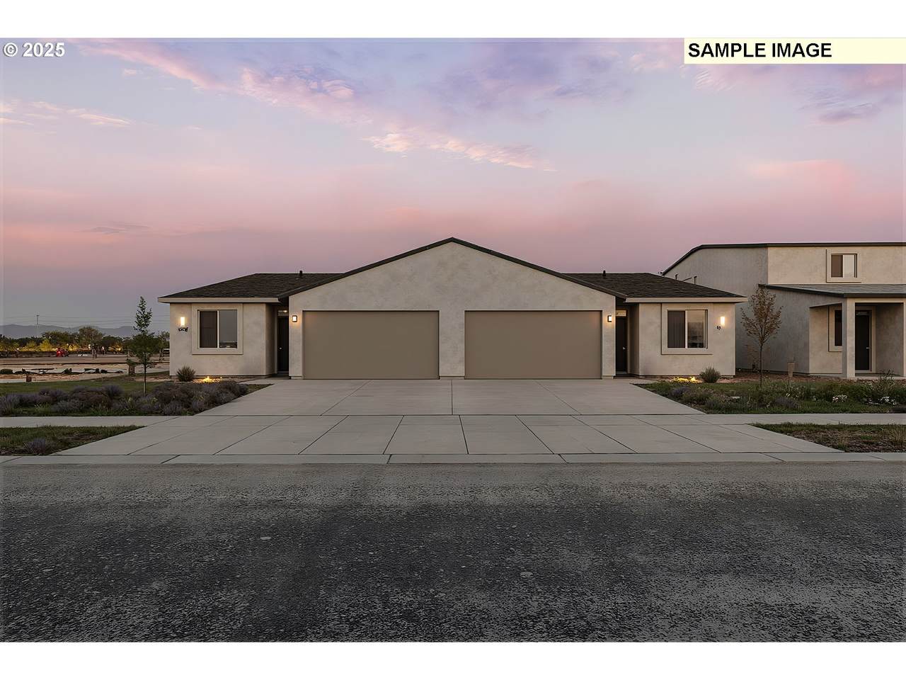 1197 Emerald Dr - Photo 1