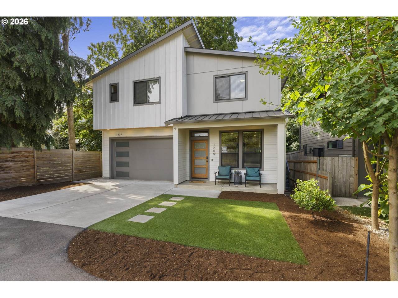 https://bt-photos.global.ssl.fastly.net/portland/1280_boomver_2_474142555-2.jpg
