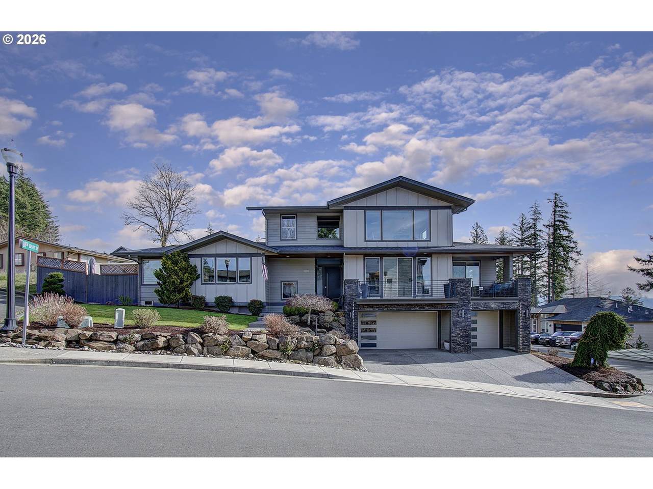 1902 18TH Ct - Photo 1