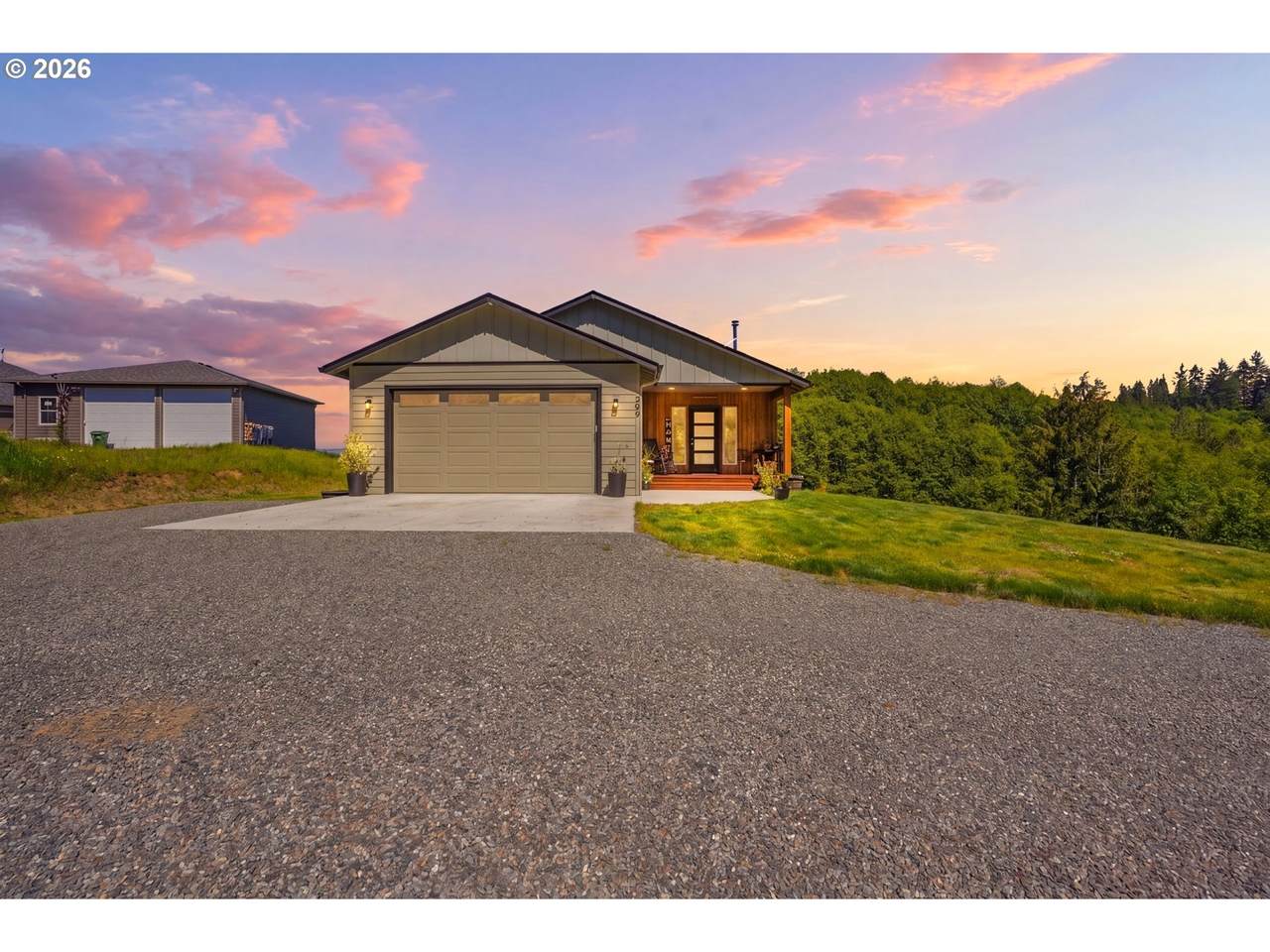 200 Red Hawk Dr - Photo 1