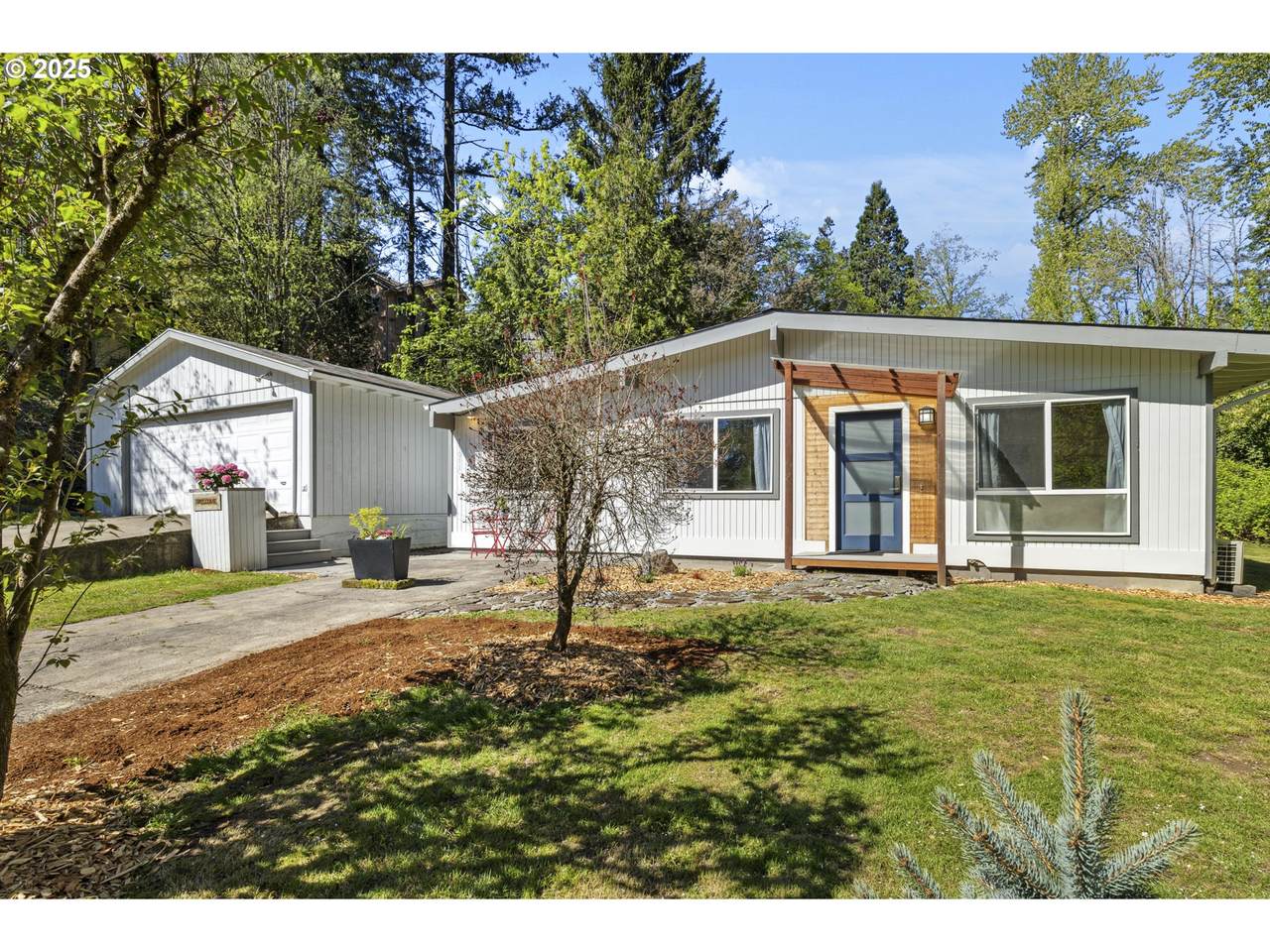 11011 43RD Ave - Photo 1