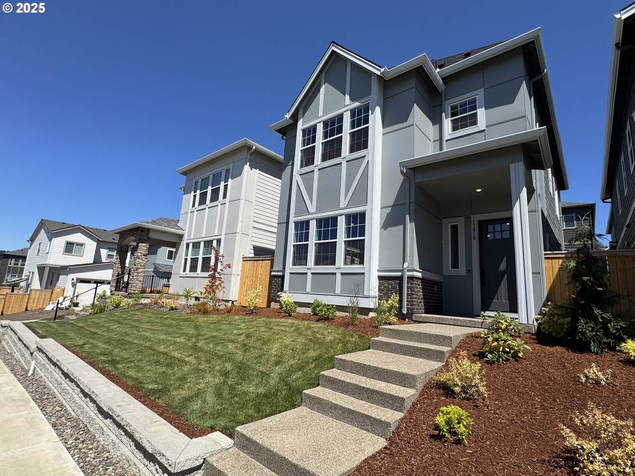 13901 166th Ave - Photo 1