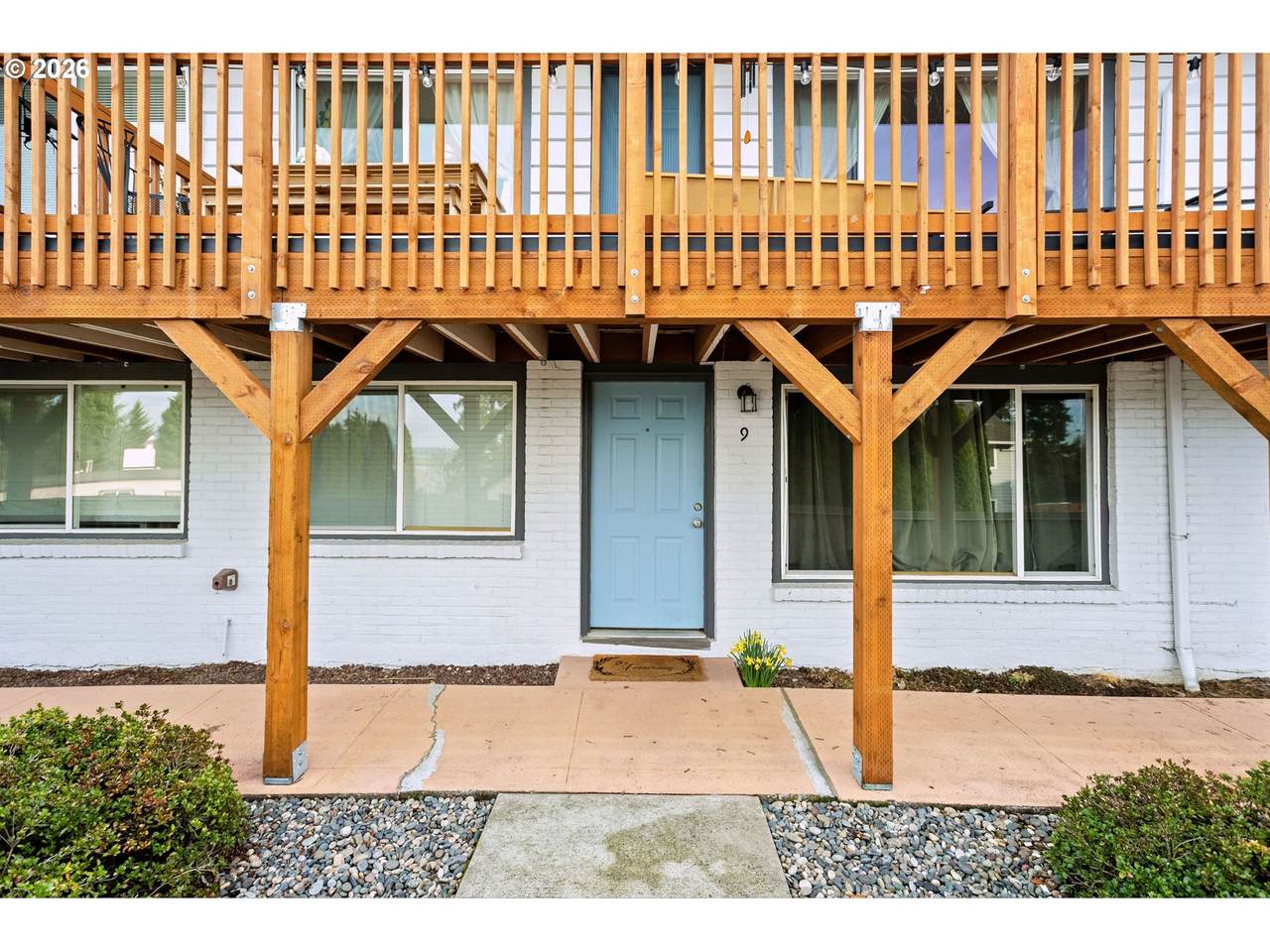2102 Kelly Dr - Photo 1