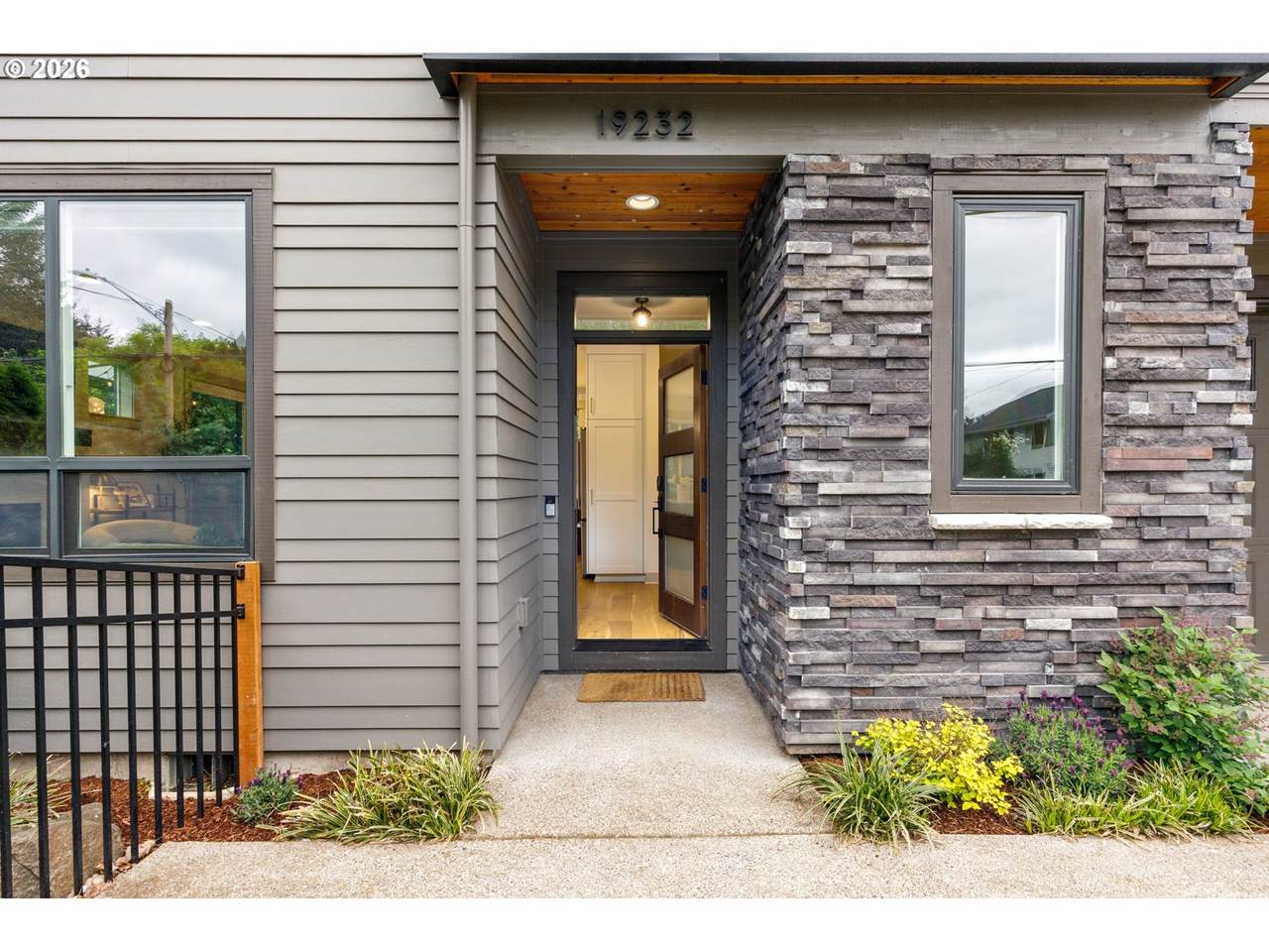 https://bt-photos.global.ssl.fastly.net/portland/1280_boomver_2_578547544-2.jpg