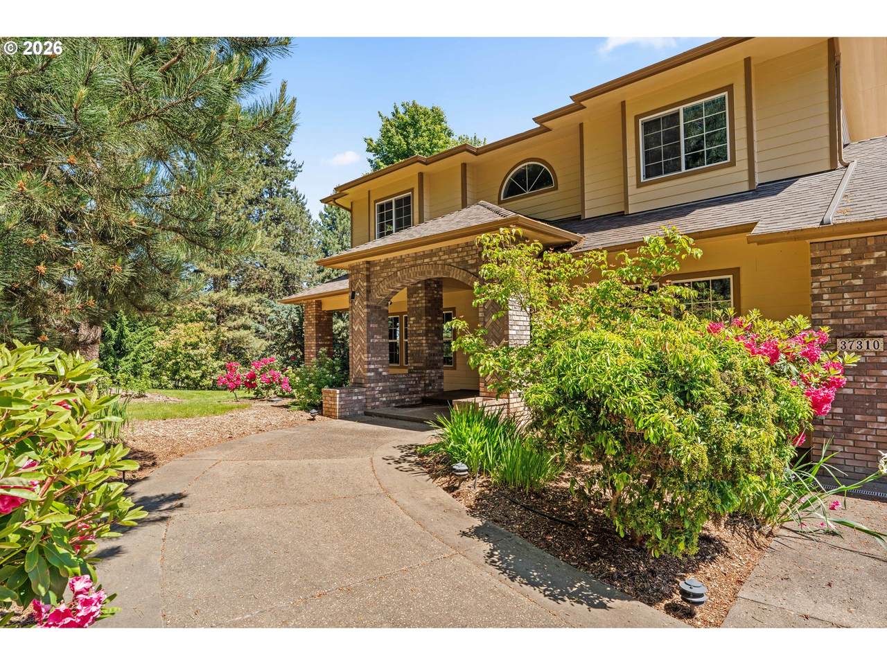 https://bt-photos.global.ssl.fastly.net/portland/1280_boomver_3_582494388-2.jpg