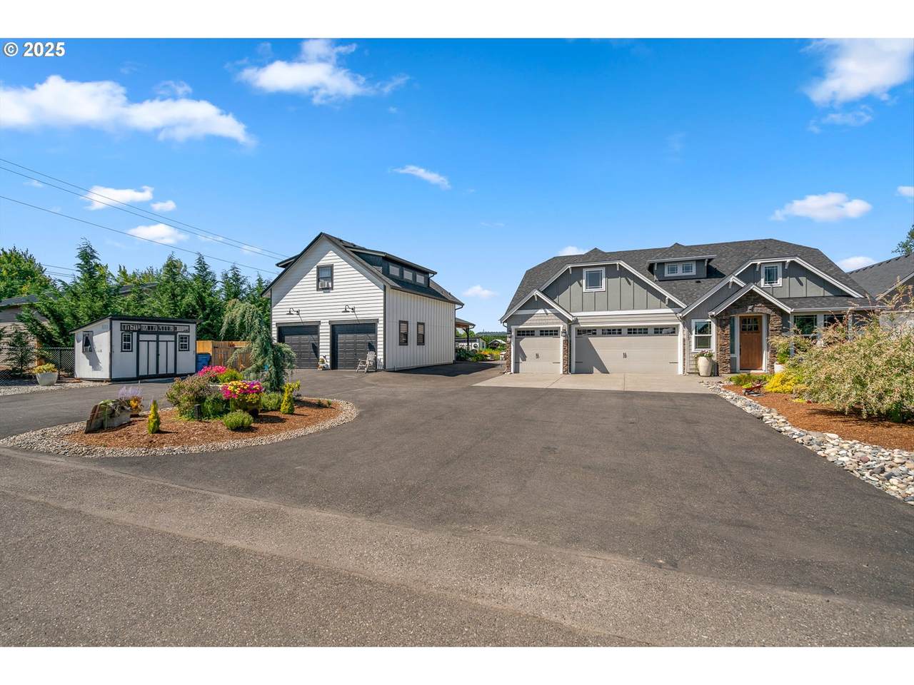 16523 170TH Ave - Photo 1