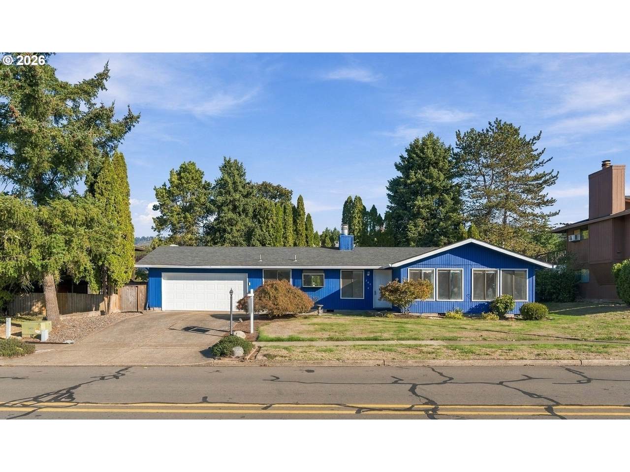205 Foothills Dr - Photo 1