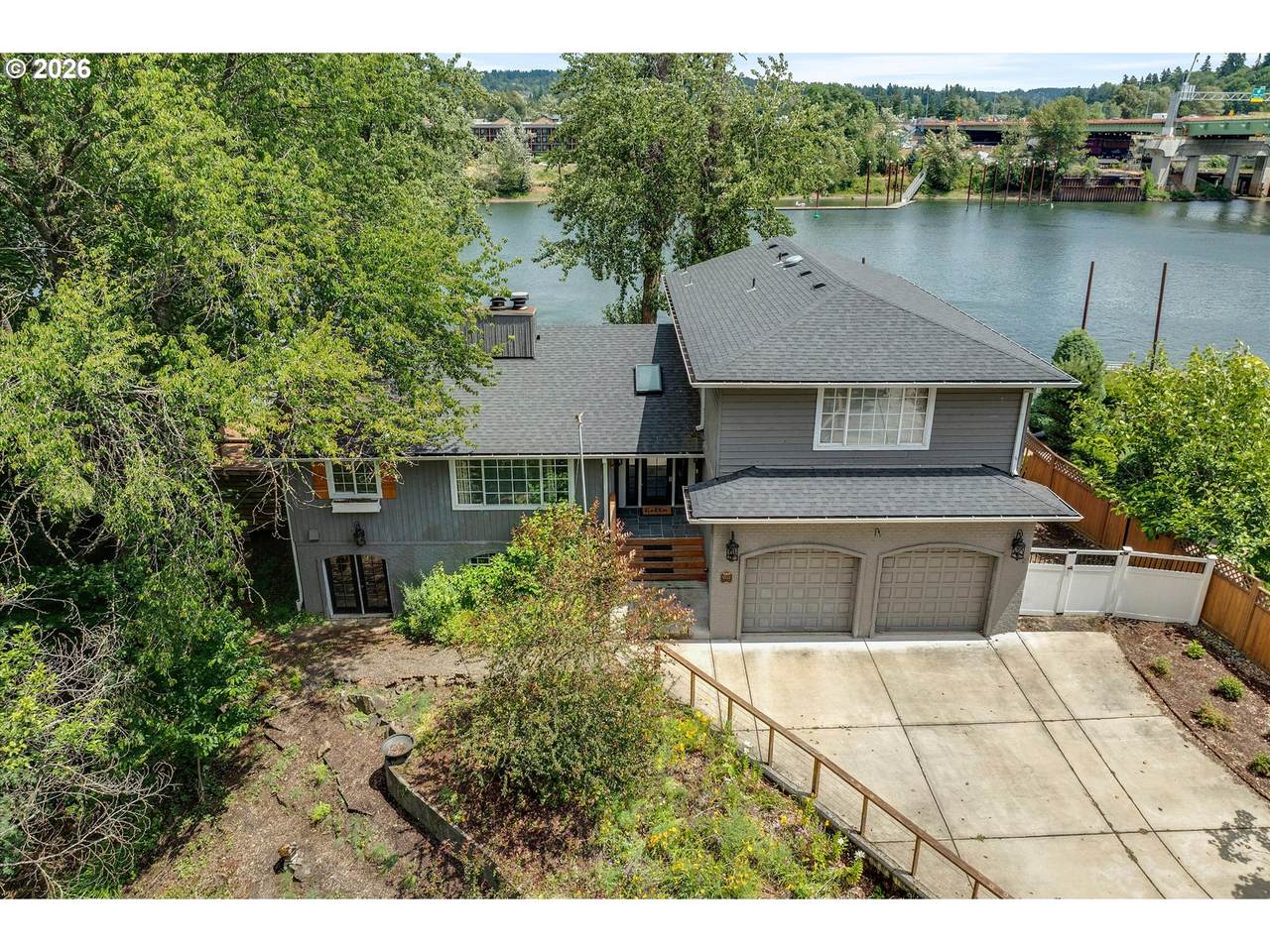 5557 River St - Photo 1