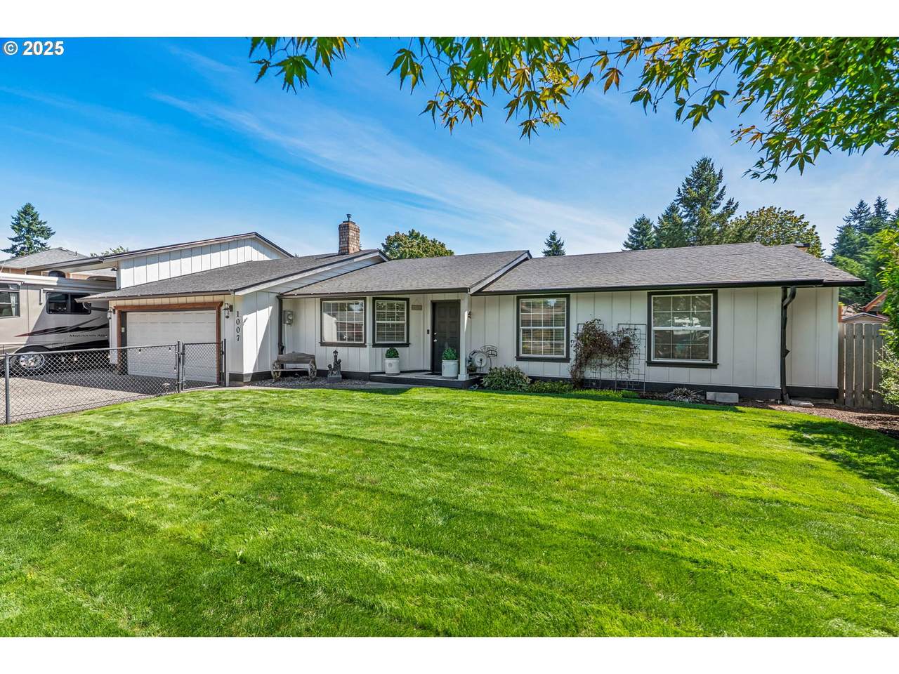 1007 100TH Ave - Photo 1