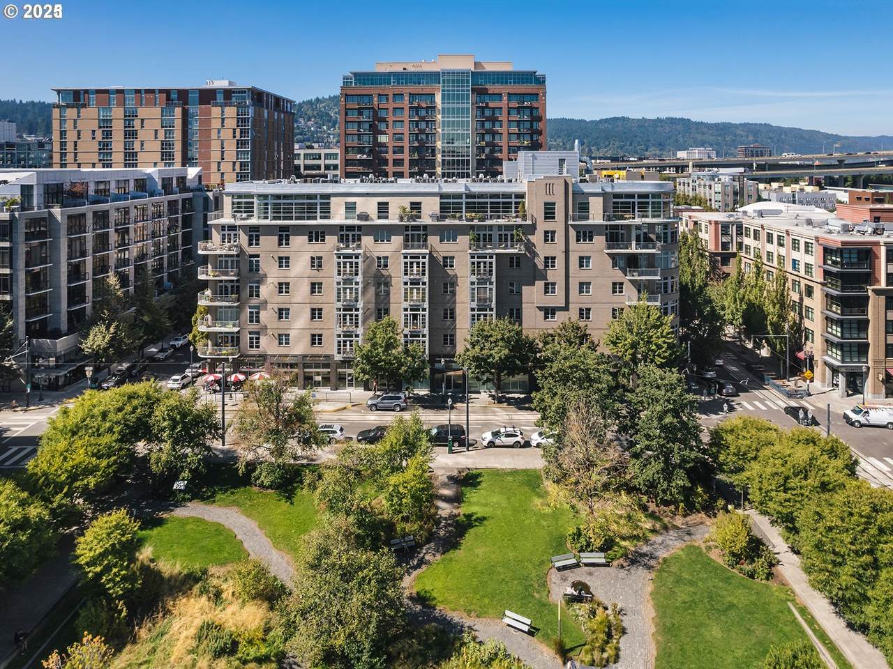 https://bt-photos.global.ssl.fastly.net/portland/1280_boomver_3_734177476-2.jpg