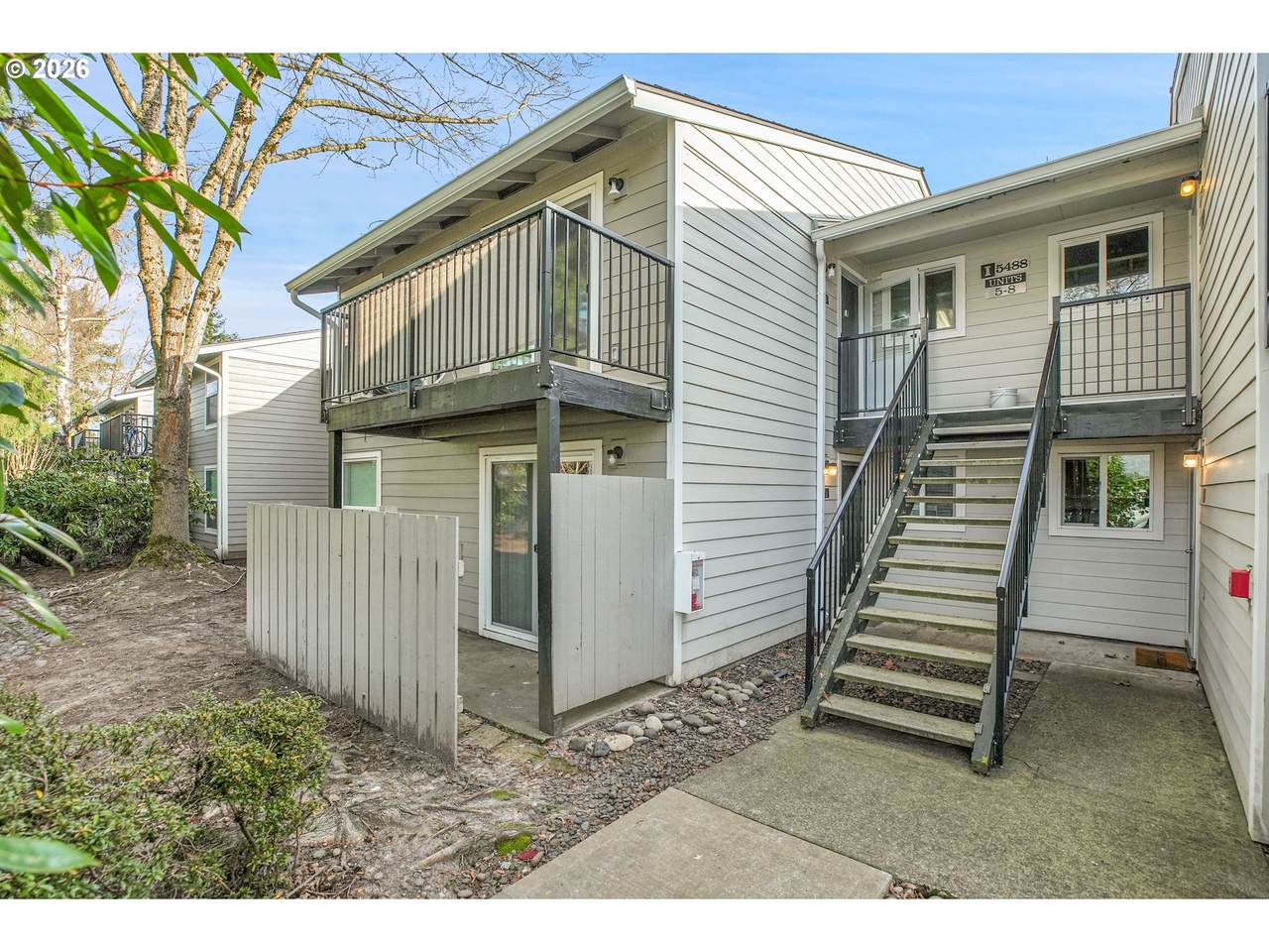 5488 Alger Ave - Photo 1