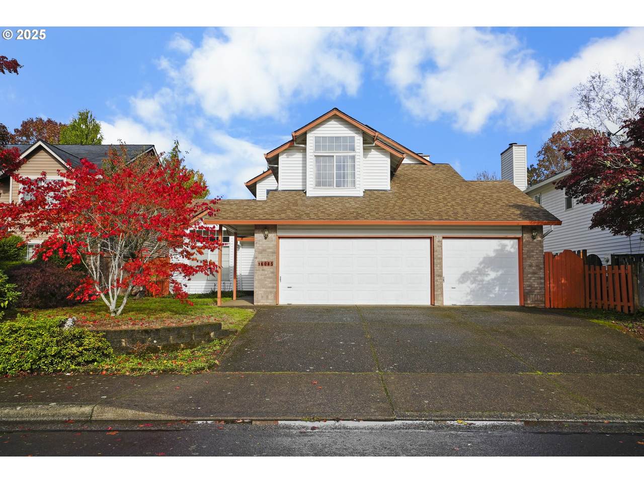 16045 Red Clover Ln - Photo 1