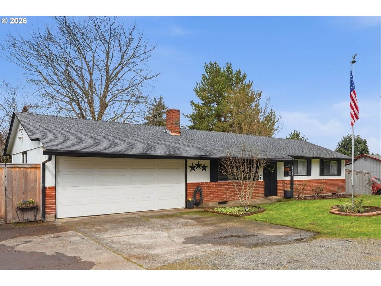 15404 28TH St - Photo 1