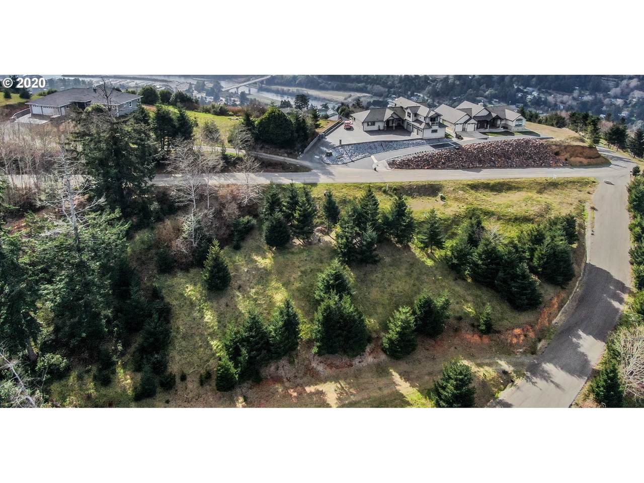 98034 Crown Terrace Rd - Photo 1