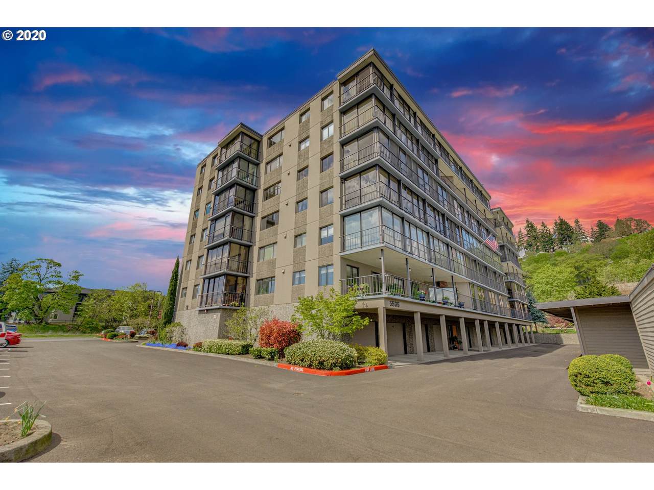 5535 Evergreen Blvd - Photo 1