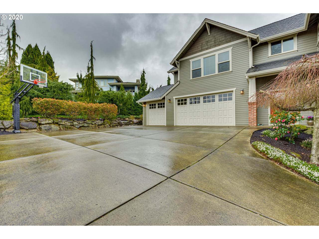 1046 Deerfern Loop - Photo 1