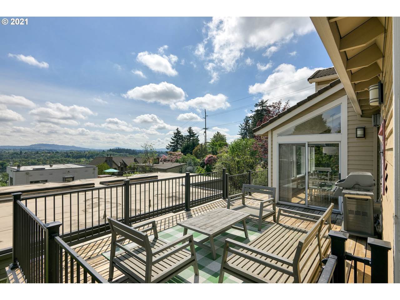 220 Texas St - Photo 1