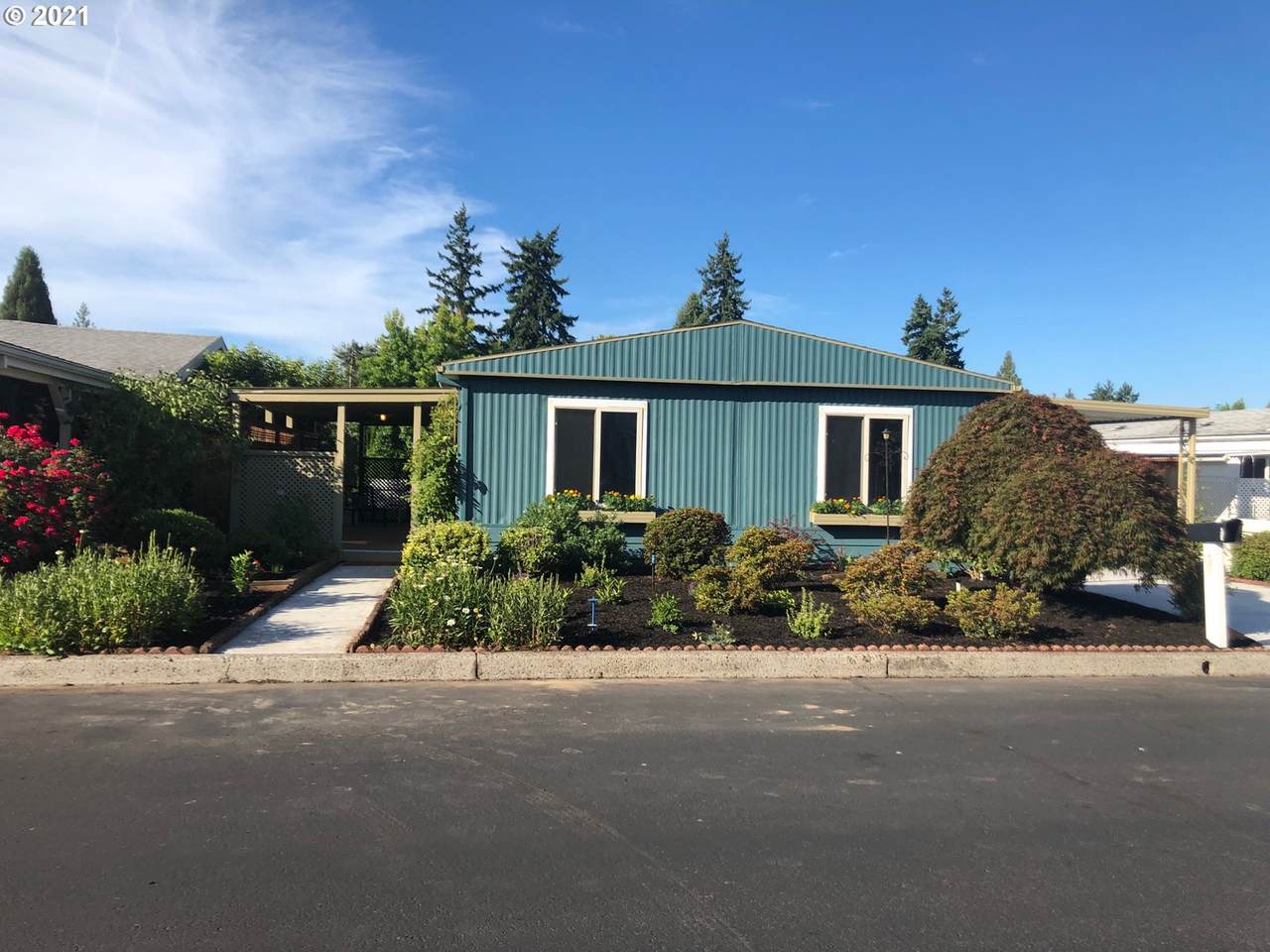 100 195TH Ave - Photo 1