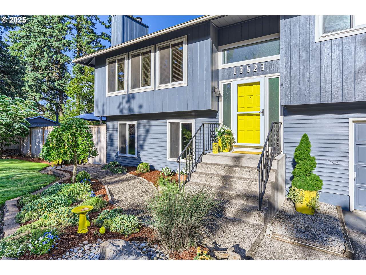 13523 Maple Ln - Photo 1