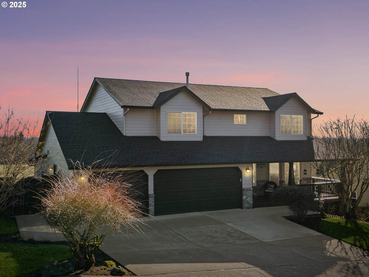 1617 1ST St - Photo 1