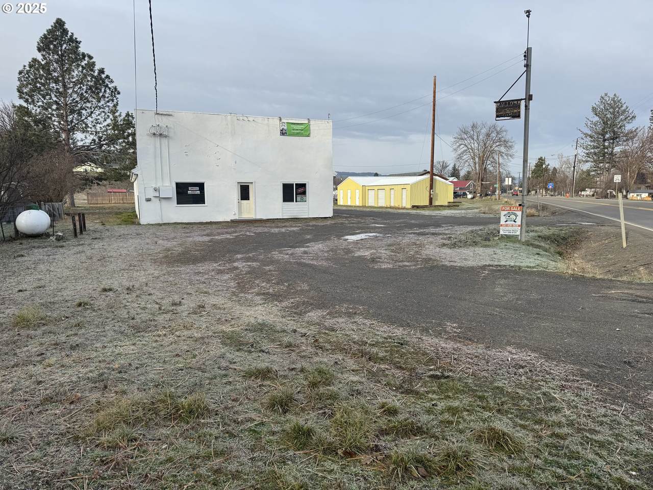 704 Highway 82 - Photo 1