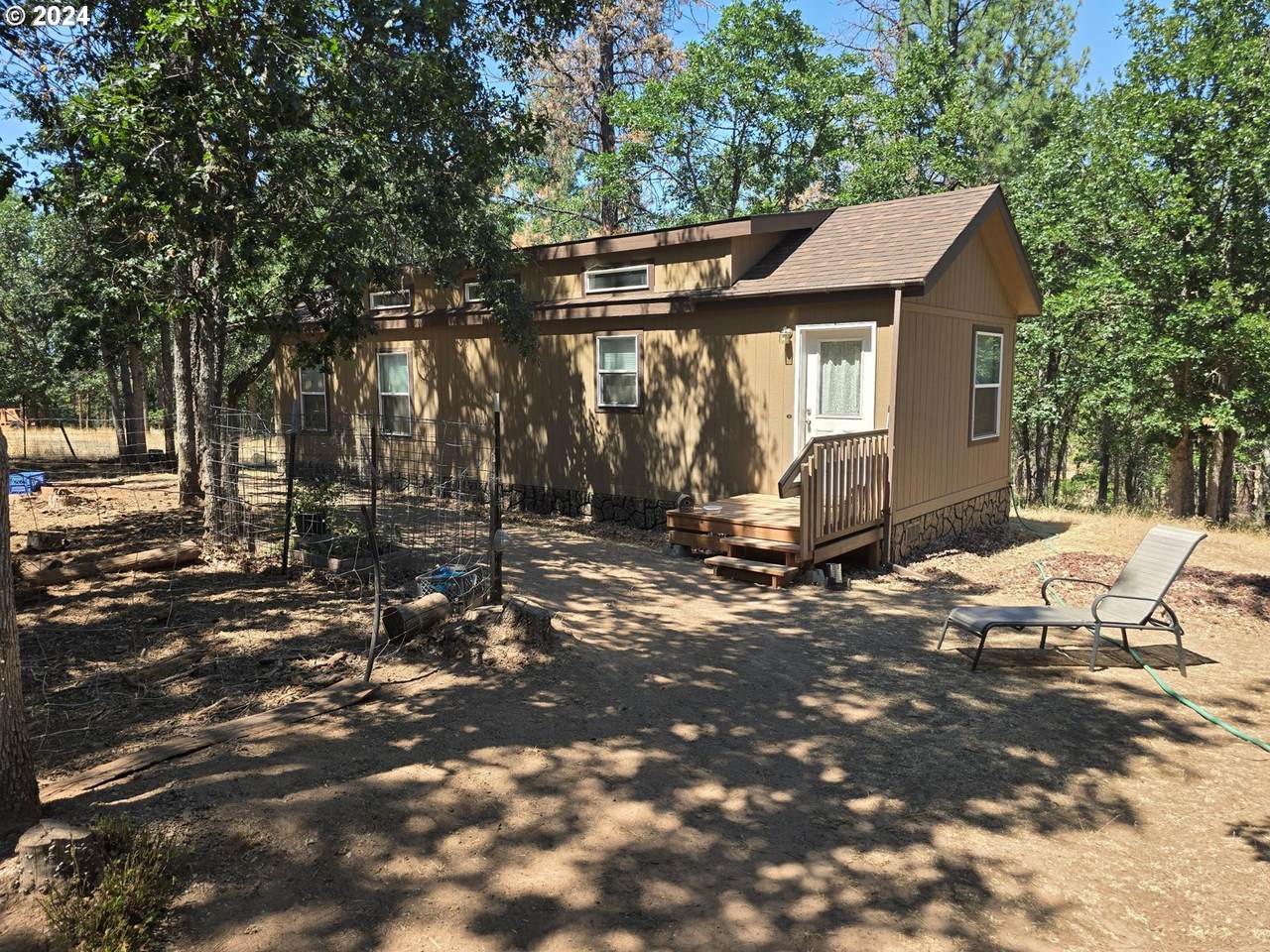 541 Woodland Rd - Photo 1