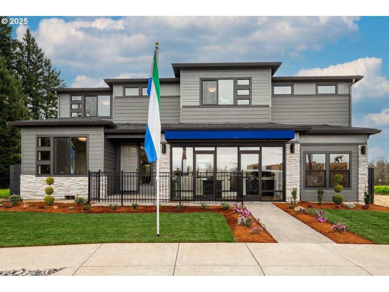1006 48TH Pl - Photo 1