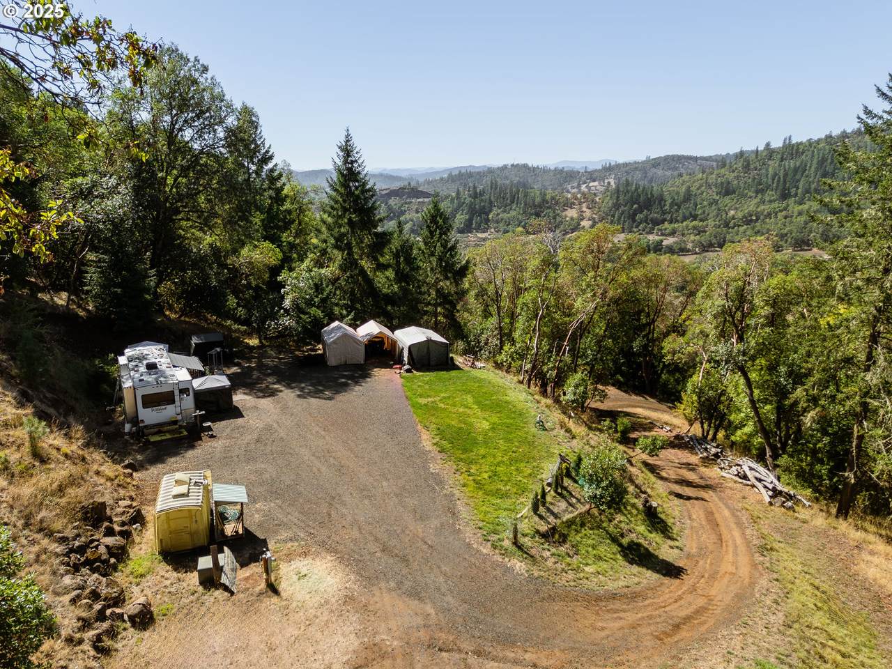 1245 Sunshine Rd - Photo 1