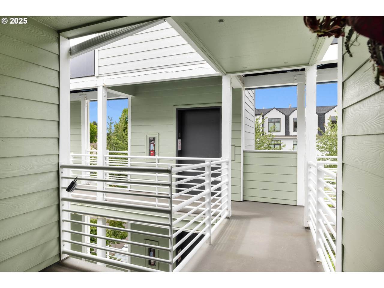 https://bt-photos.global.ssl.fastly.net/portland/1280_boomver_4_621210257-2.jpg