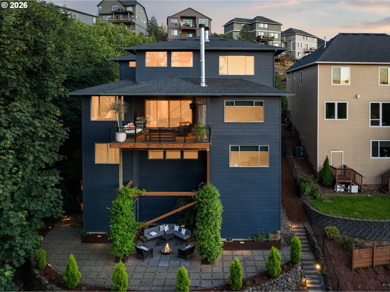 https://bt-photos.global.ssl.fastly.net/portland/1280_boomver_4_641417728-2.jpg