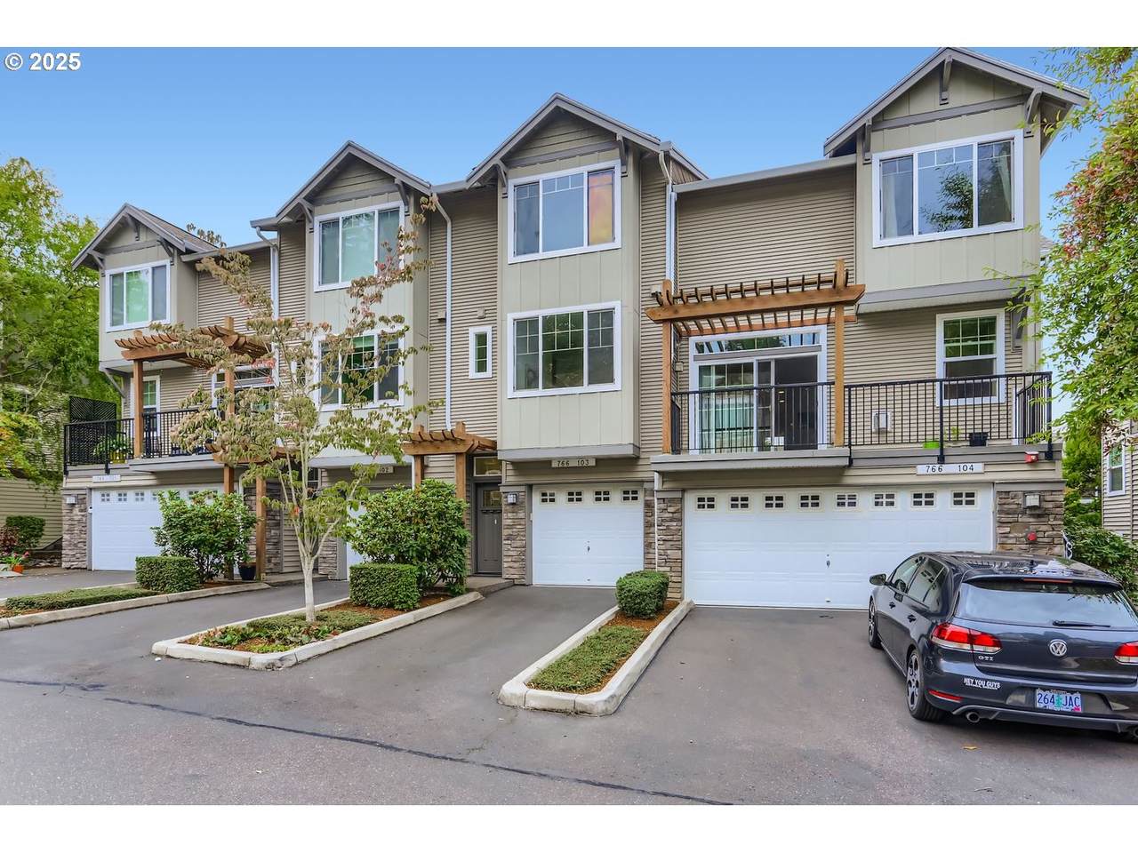 766 118TH Ave - Photo 1