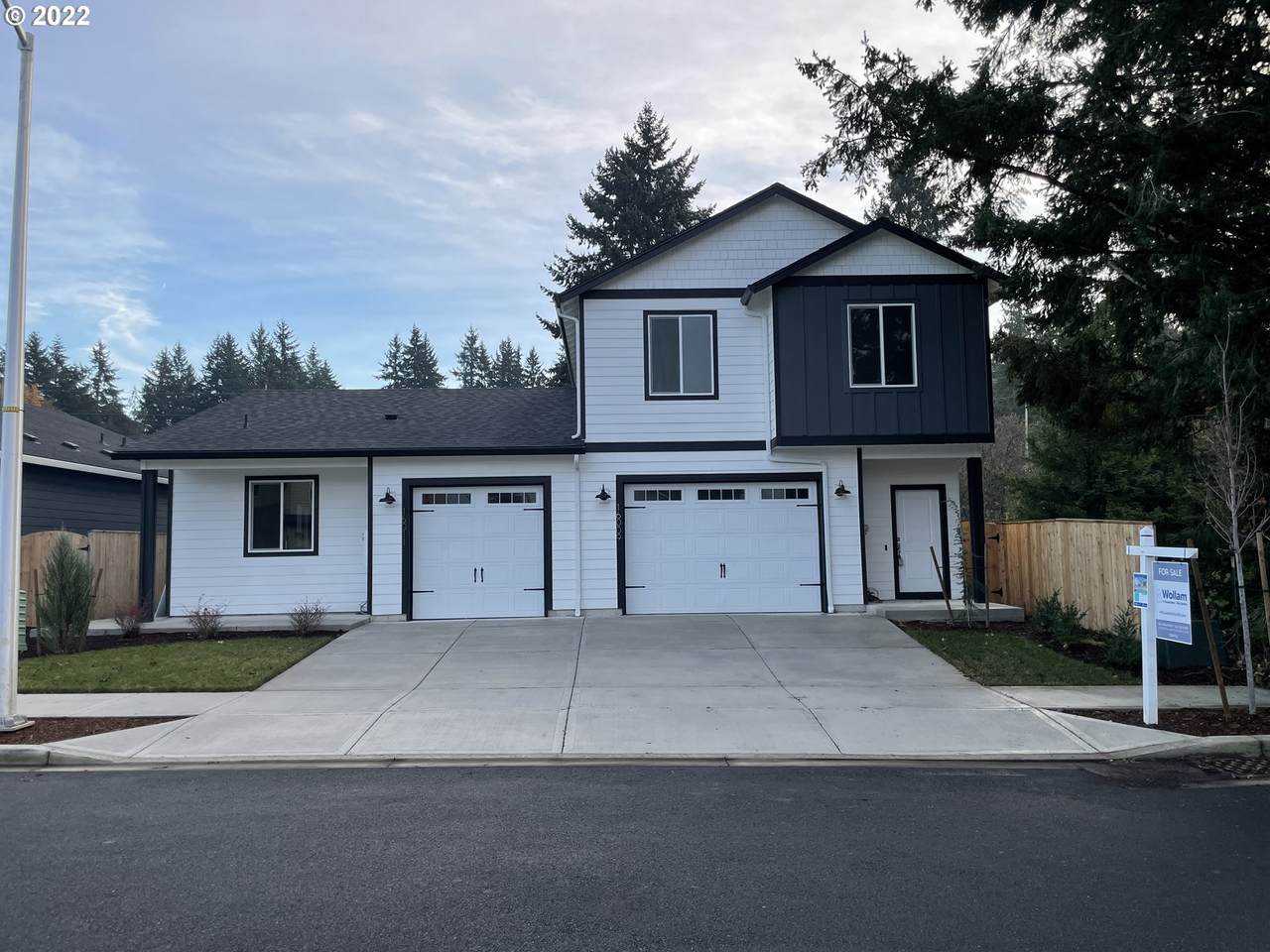 16009 30TH St - Photo 1