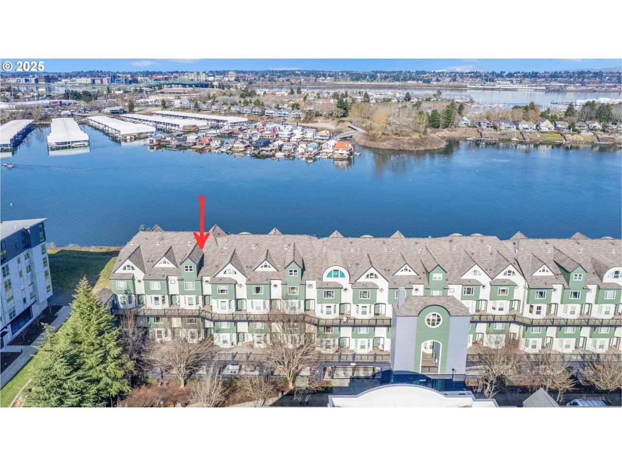 905 Harbour Dr - Photo 1