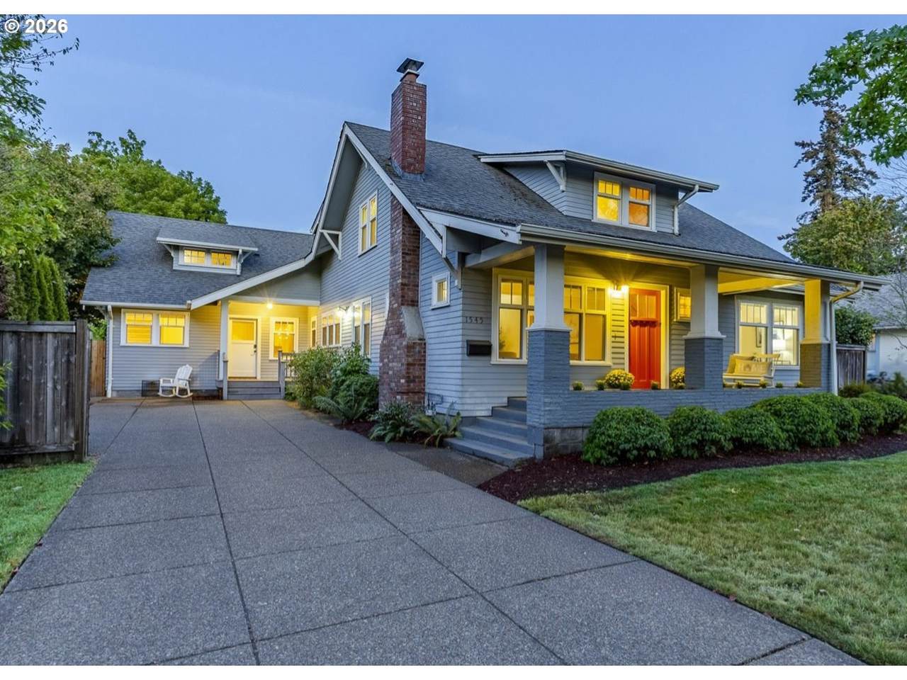 1545 Villard St - Photo 1