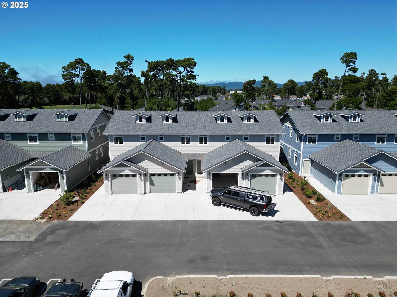 1573 37TH St - Photo 1