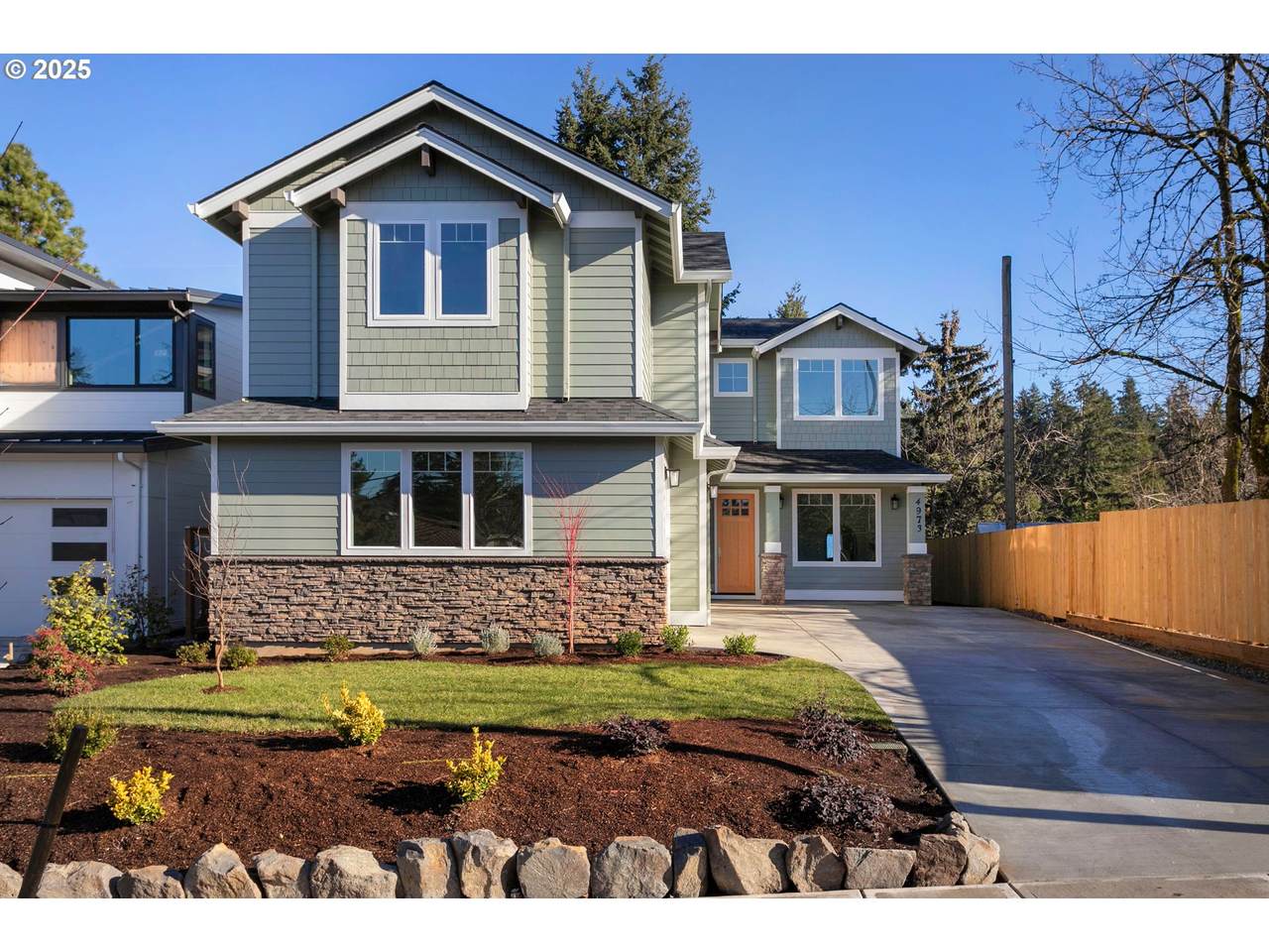 4973 Summit St - Photo 1