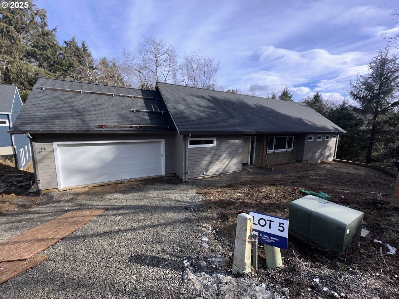 740 Monica Ct - Photo 1
