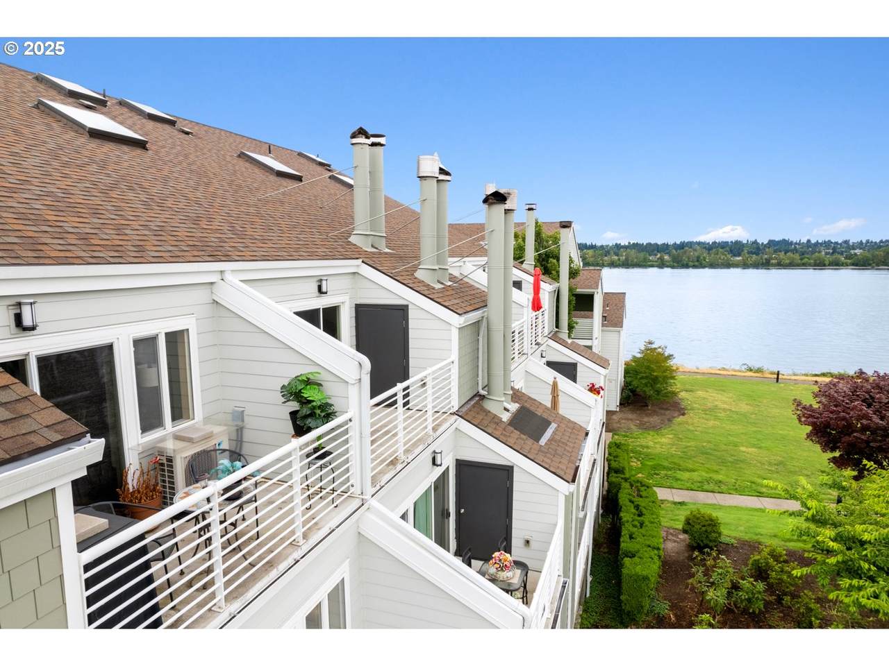 275 Hayden Bay Dr - Photo 1