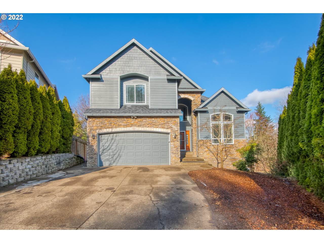 16523 Crest Ct - Photo 1