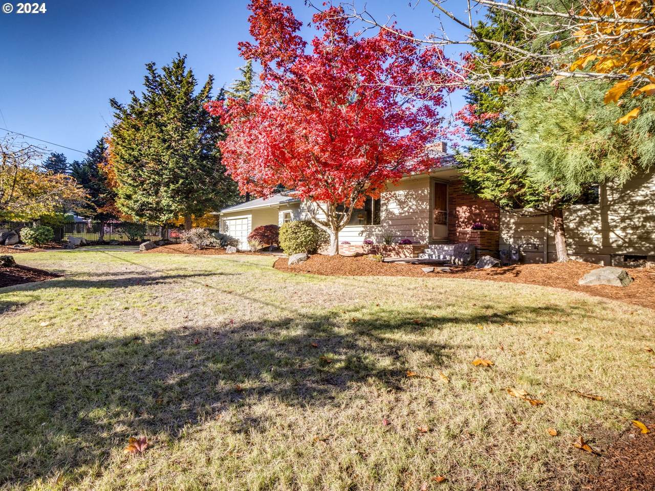 3893 Cedaroak Dr - Photo 1