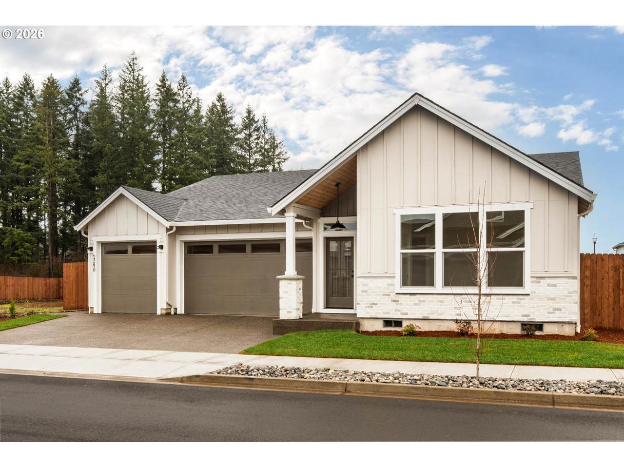 17210 83RD St - Photo 1