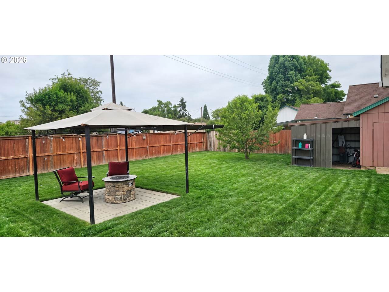 680 5TH St - Photo 1
