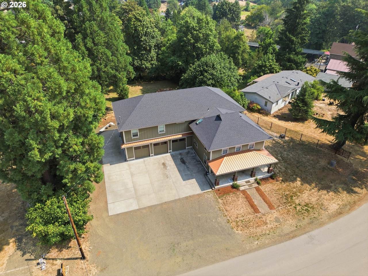 246 Main St - Photo 1