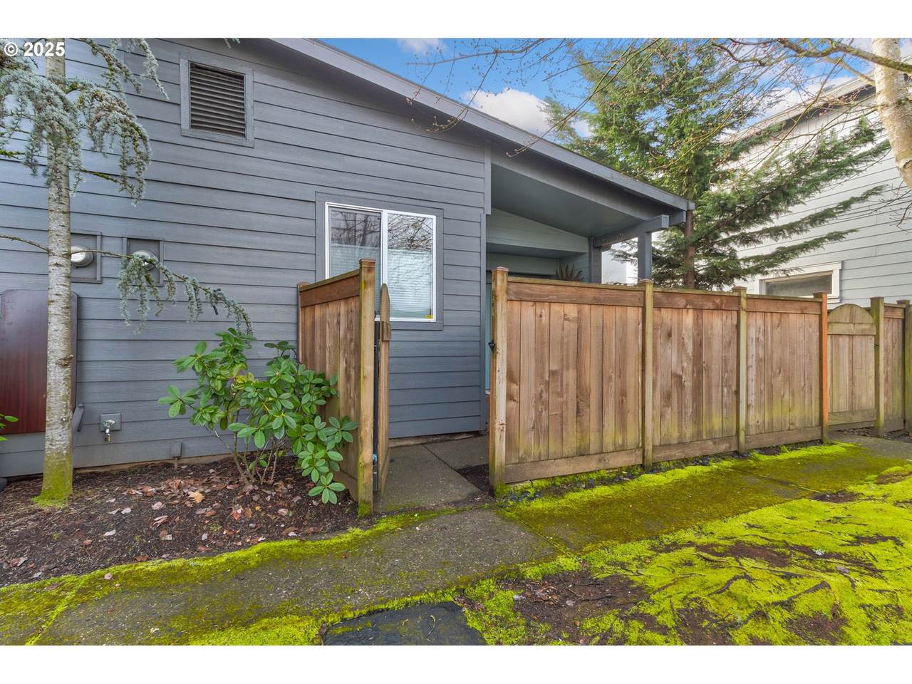 7232 New York Ave - Photo 1